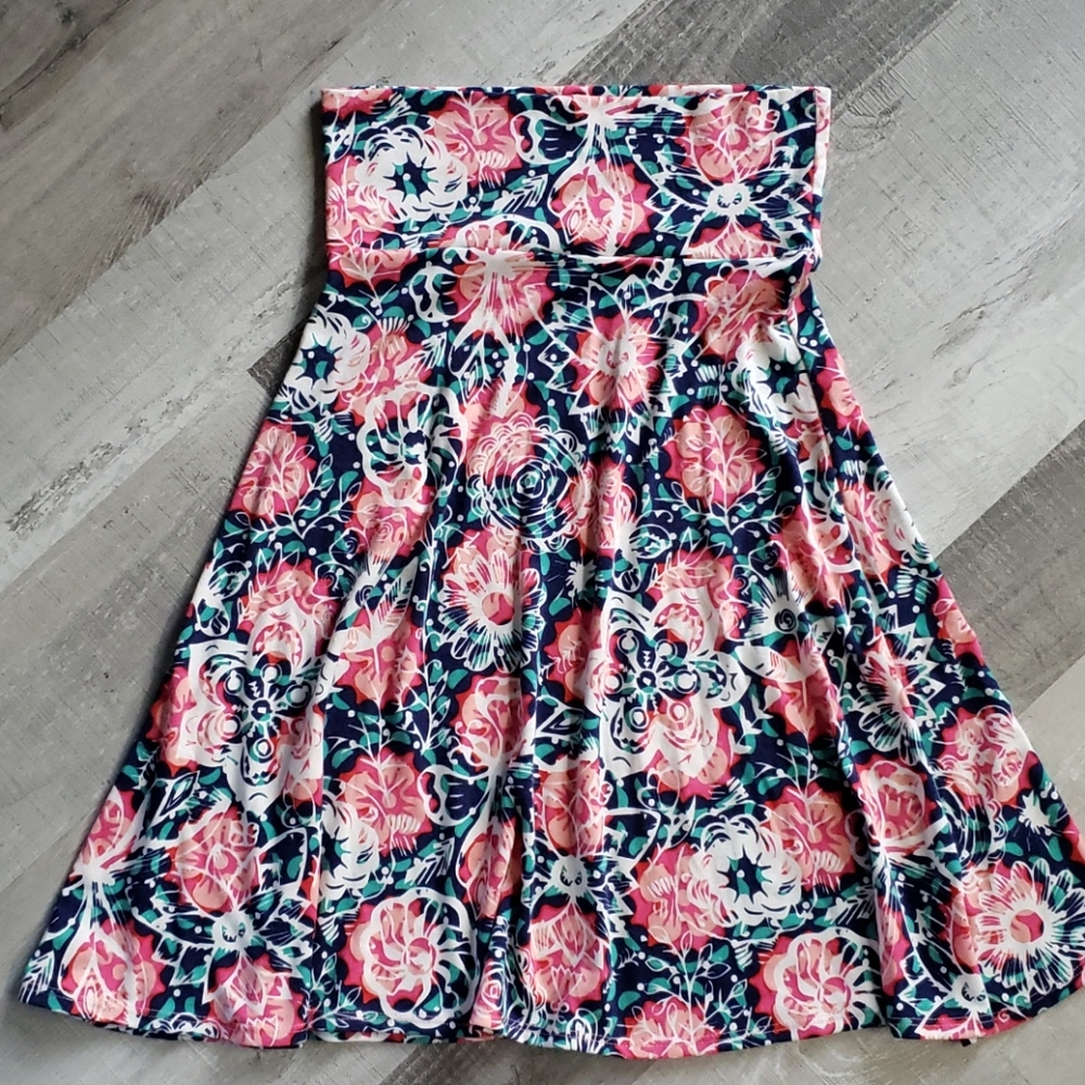 🥳 Azure lularoe skirt